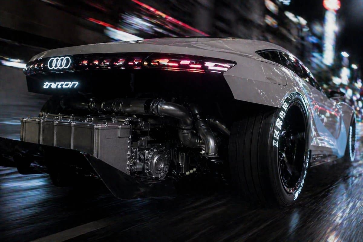 Cyberpunk Audi Rear Chase Shot preview image 1